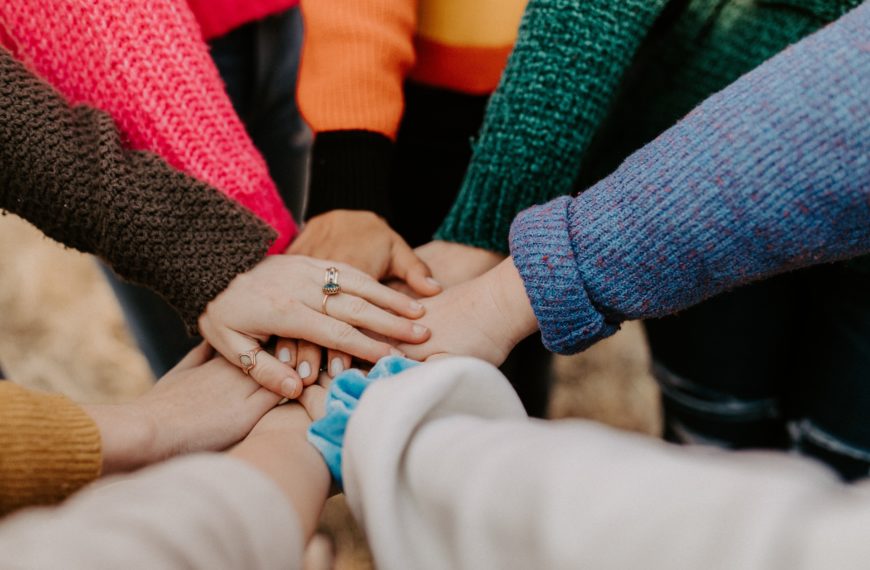 5 Ways To Stay Engaged With Your Community While Social Distancing
