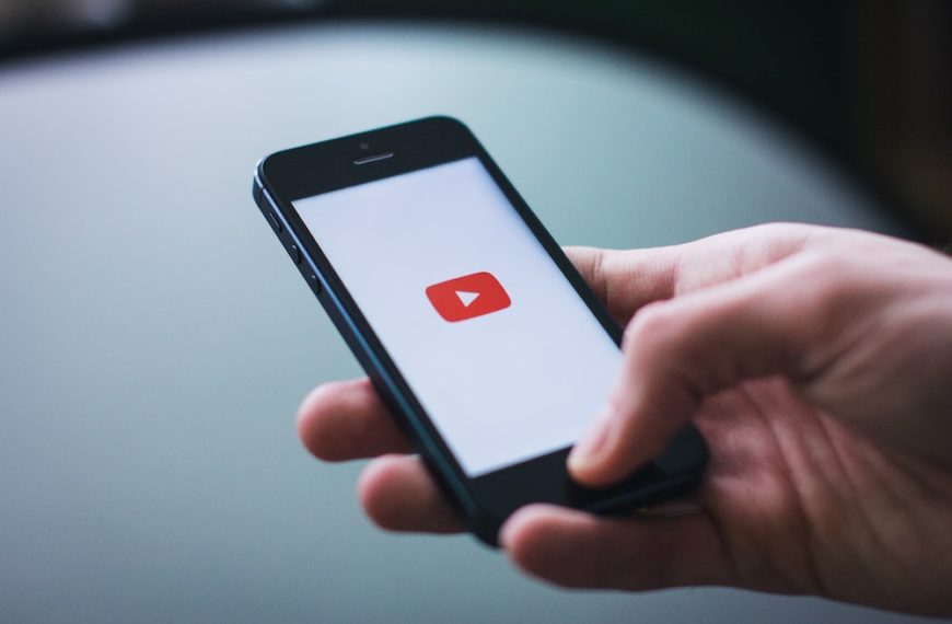 The Best YouTube Influencer Marketing Guide + Tips