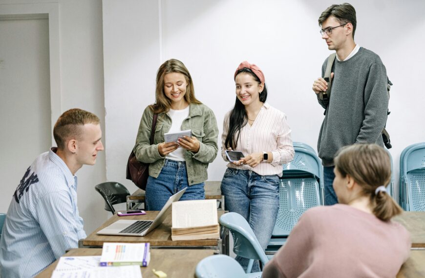 Discover why a brand community platform gives you full control, deeper engagement, and better ROI