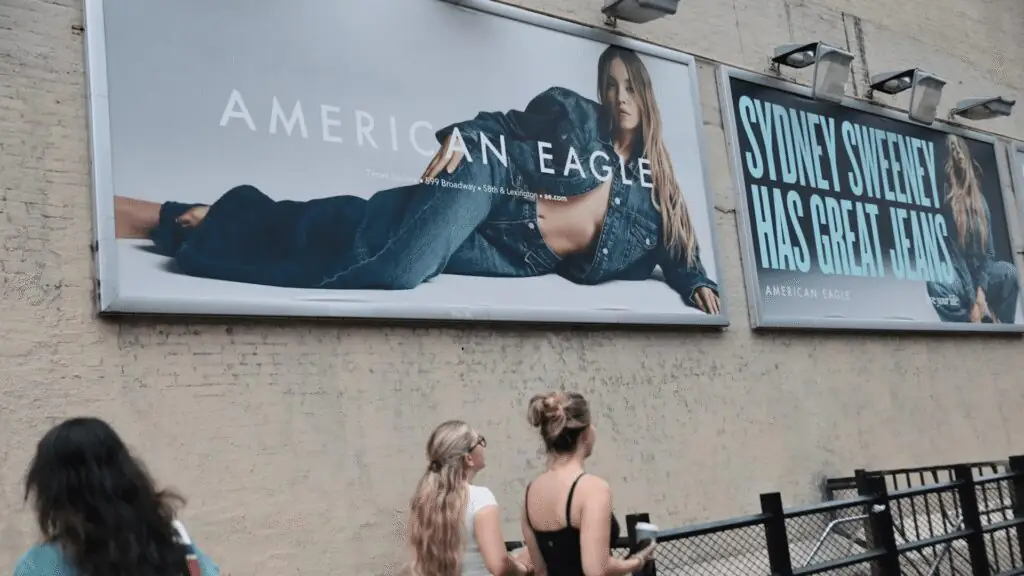 Brand creator community strategy: American Eagle hit 91% engagement vs 70% benchmark. Learn how to build creator communities that replace loyalty programs.