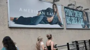 Brand creator community strategy: American Eagle hit 91% engagement vs 70% benchmark. Learn how to build creator communities that replace loyalty programs.